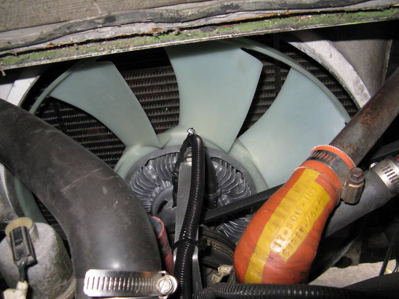Mercedes fan clutch