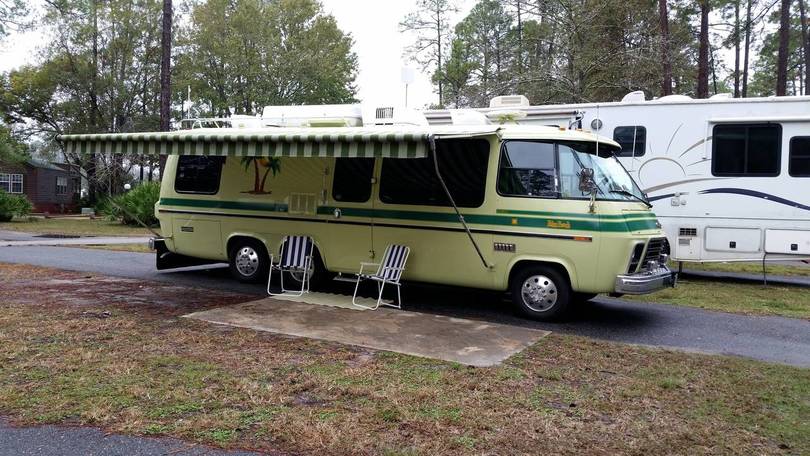Jim and Kevan's Coach at the GMC Sunshine Statesmen Christmas Rally 2017