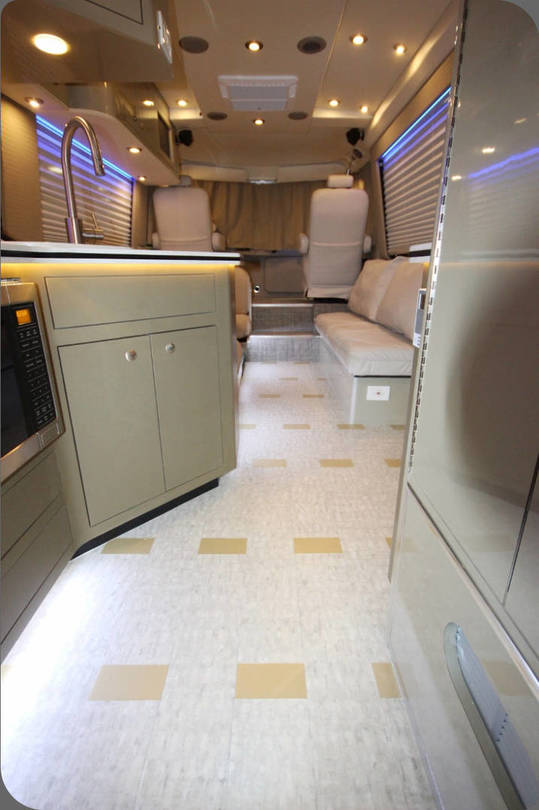 Custom_GMC_Motorhome_Restoration_10b_