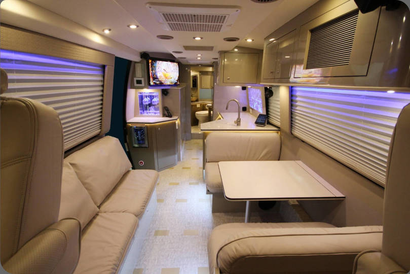 Custom_GMC_Motorhome_Restoration_5_