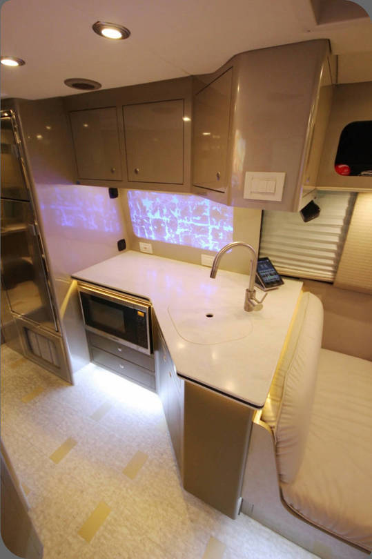 Custom_GMC_Motorhome_Restoration_8_